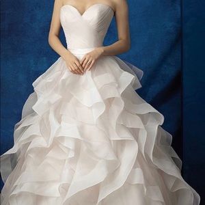 Allure Bridals Style 9375